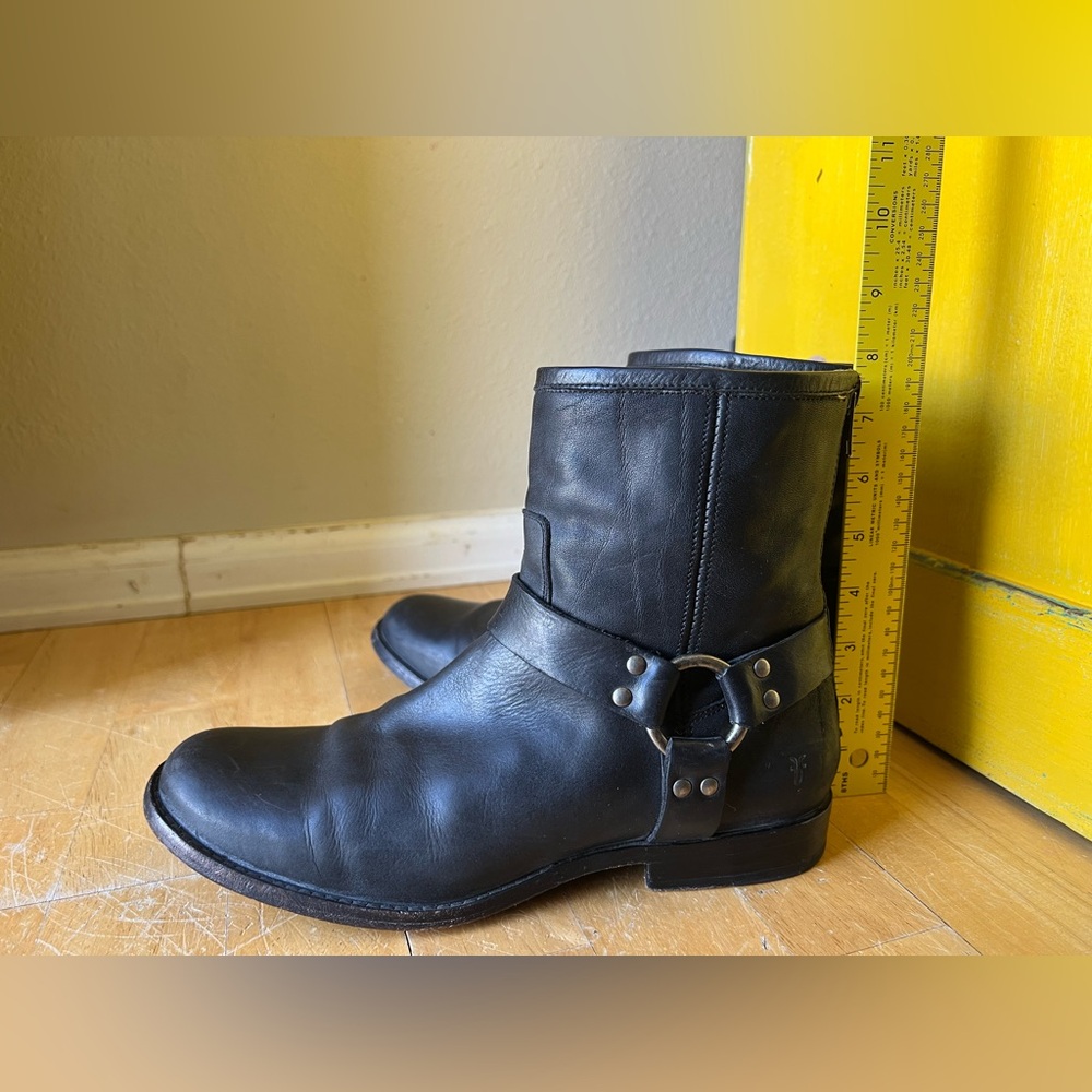 Black Leather FRYE Women’s Ankle Boots motorcycle